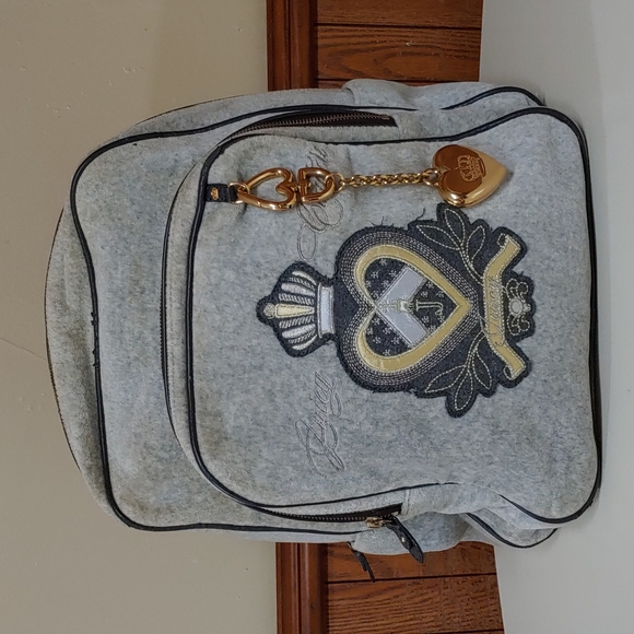 Juicy Couture Handbags - Juicy Couture y2k Vintage Velour Backpack Bag